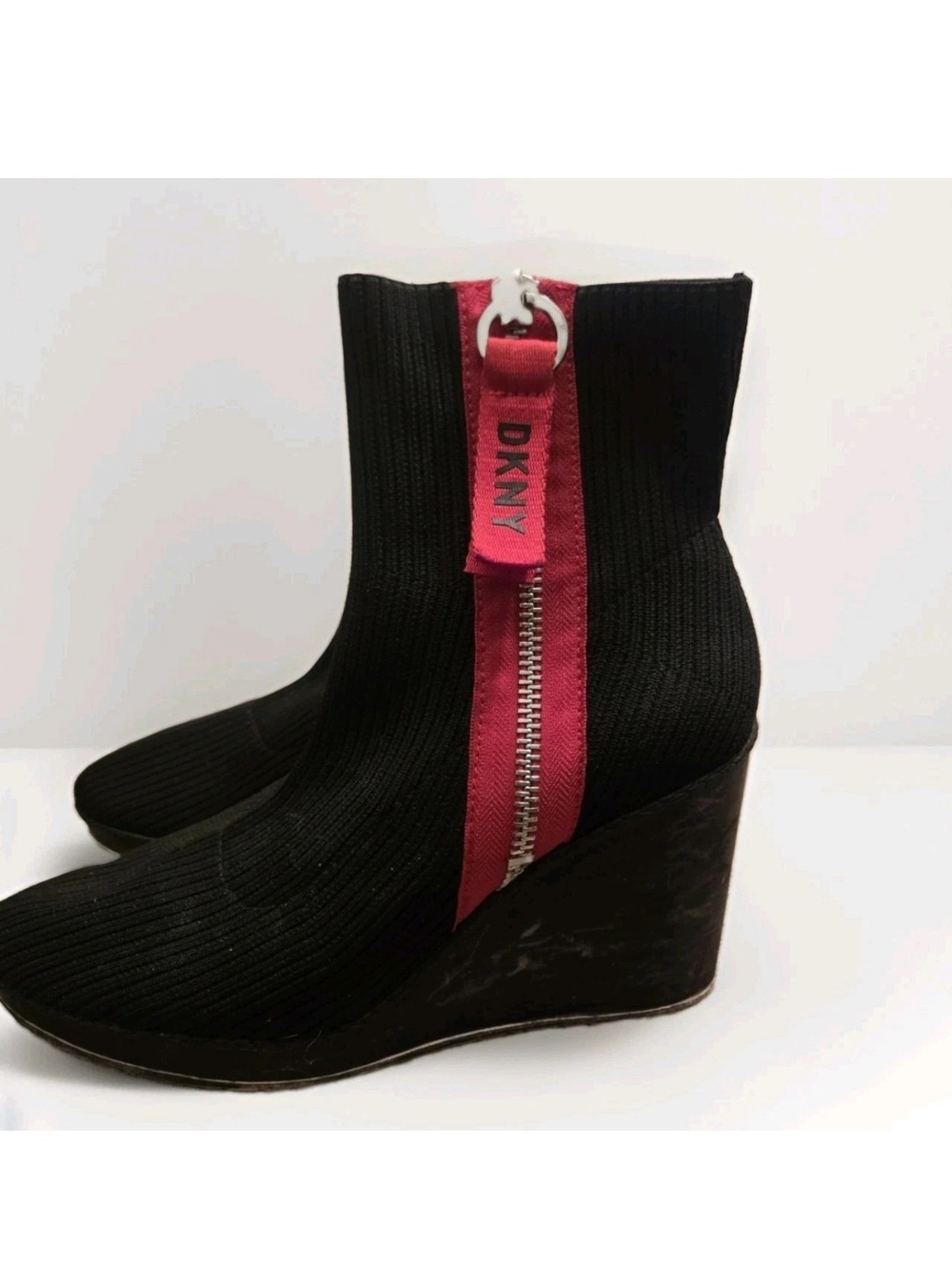 DKNY Warbi Black Knit Wedge Red Trim Zipper
